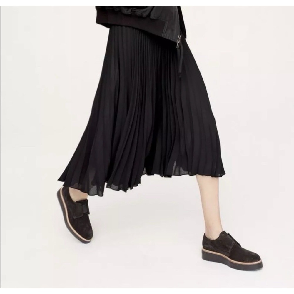 Vince Davy $325 Women's Platform Slip On Loafer Shoes Sz EU 37 US 7 Suede Black